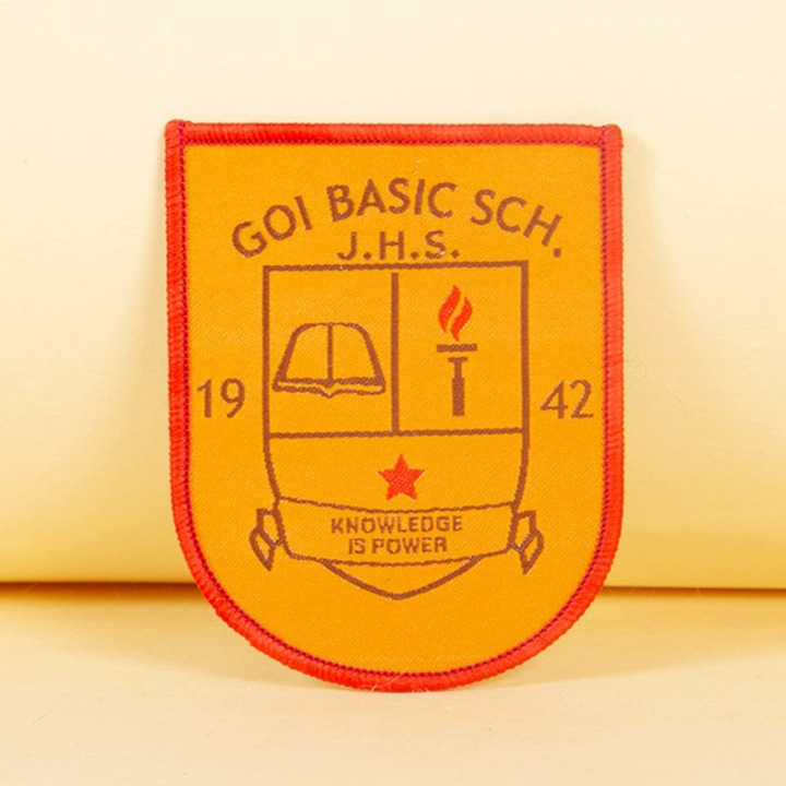 各类功能性织唛与标签产品展示