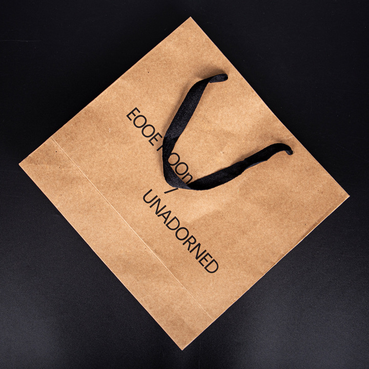 精美多样的饰品礼盒展示