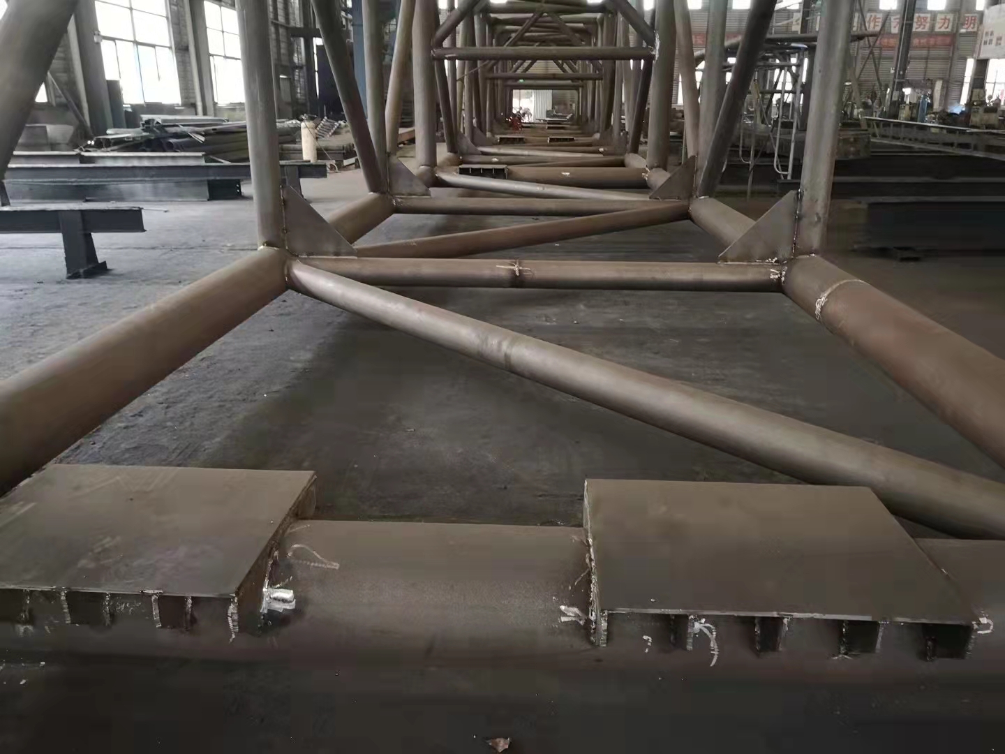 现代化钢结构加工车间