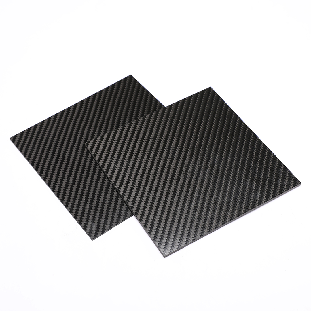 碳纤维板生产车间与精密加工实景