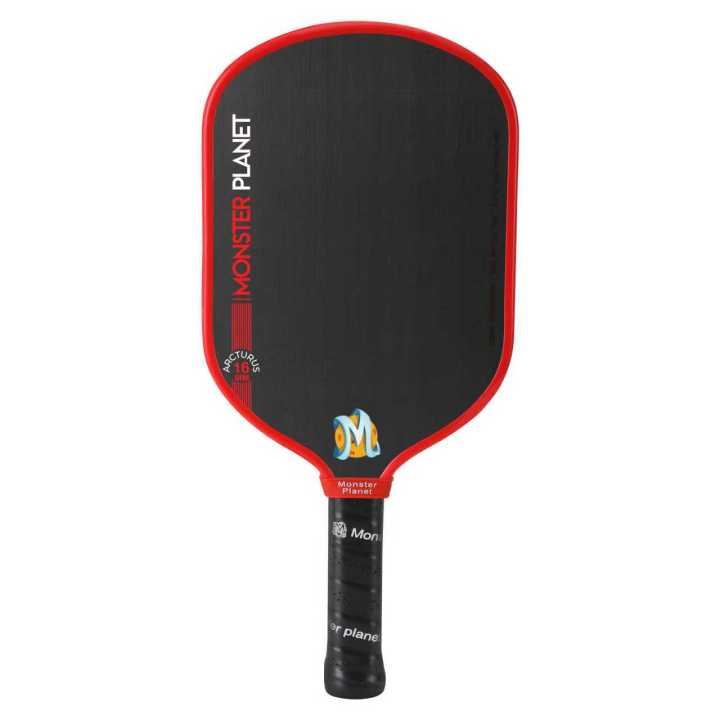 碳纤维匹克球拍击球瞬间