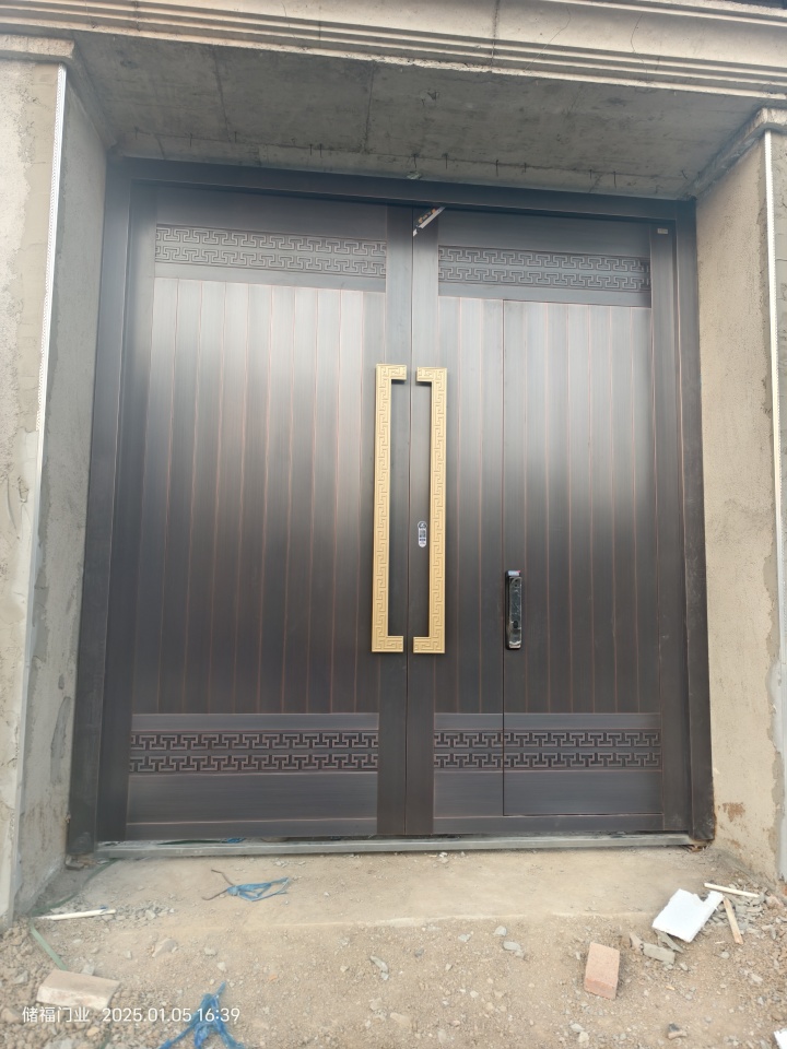 高端别墅精雕铸铝门整体安装效果图