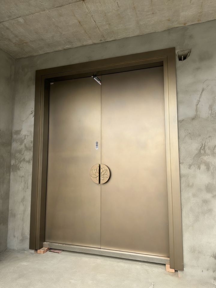 储福门业精雕铸铝门外观展示