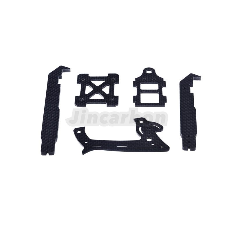 多种规格与表面处理的碳纤维自动化部件展示