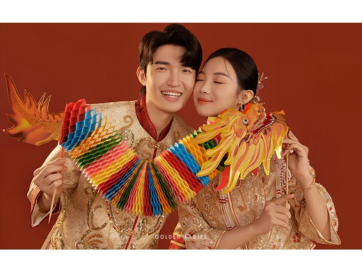 精致婚纱礼服展示