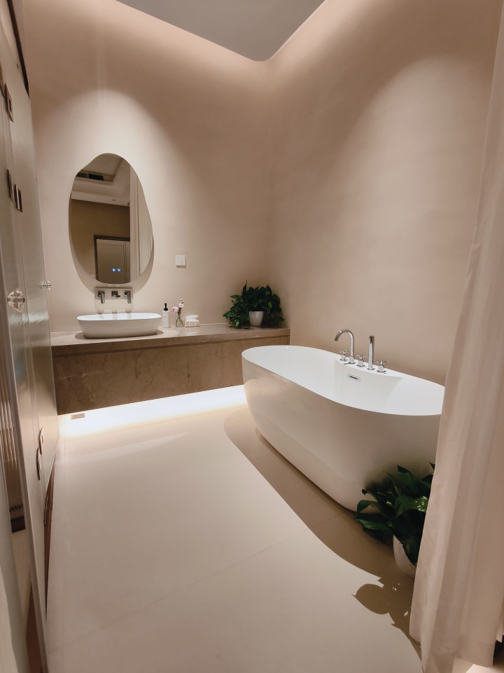 专业面部护理过程展示