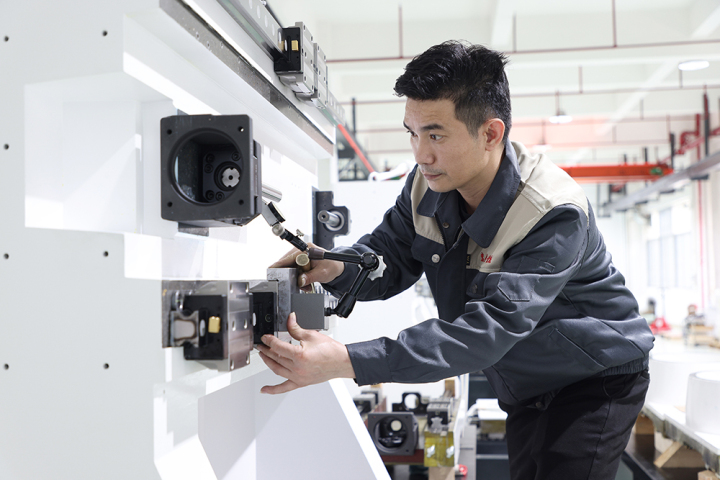 精密铣刀磨削特写