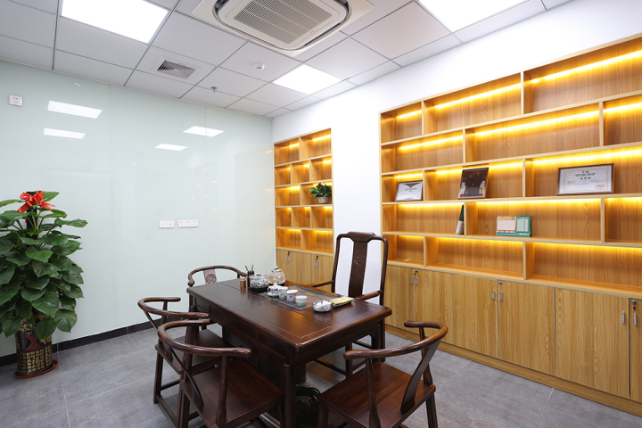 五轴数控刀具磨床工厂生产实况