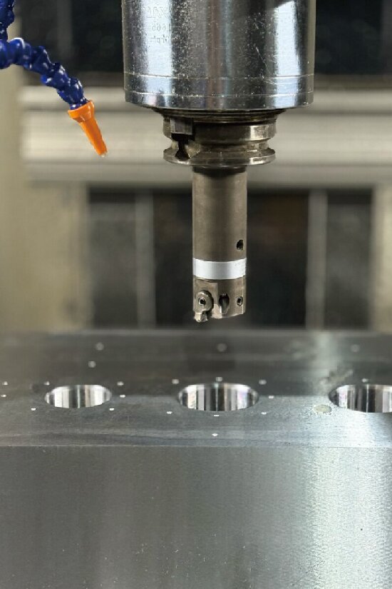 正向双动挤压机在生产线中的应用