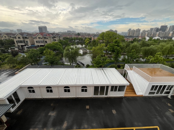 轻钢结构施工安装现场