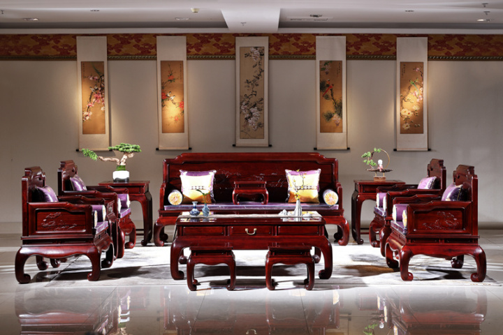 红酸枝木材原料与家具细节