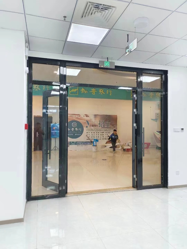 不锈钢防火门细节展示