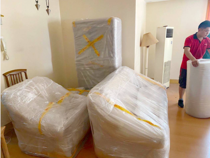 厂房搬家完成后，设备在新场地整齐就位