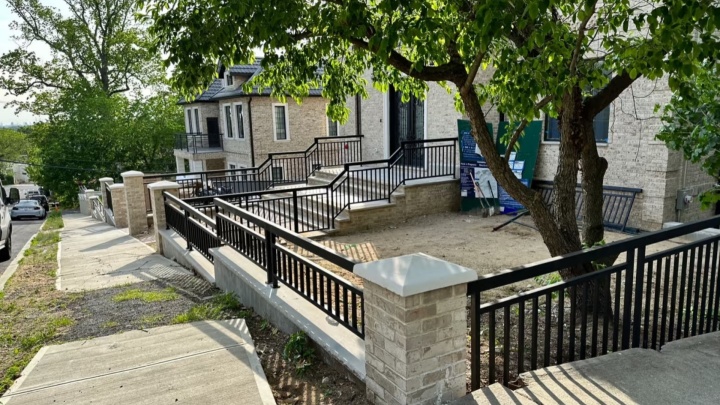 铝艺阳台护栏整体庭院应用实景