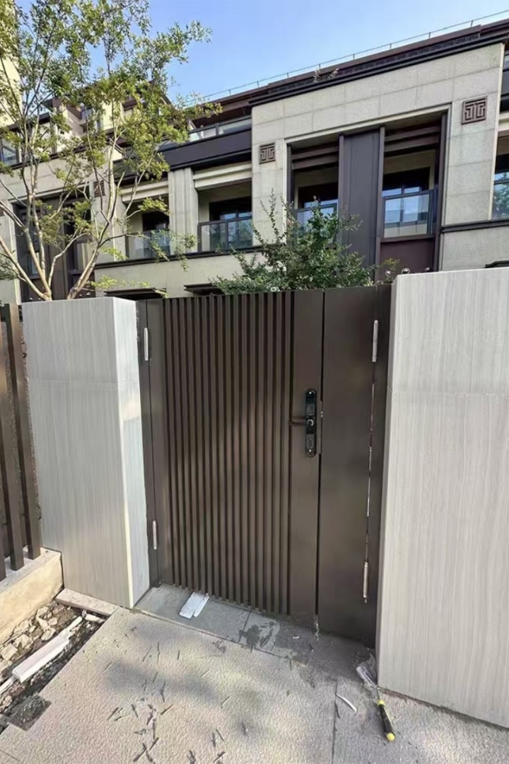 2026年铝制门公司好评榜：庭院门/铝艺大门/铝艺别墅门/电动铝艺大门/自建房别