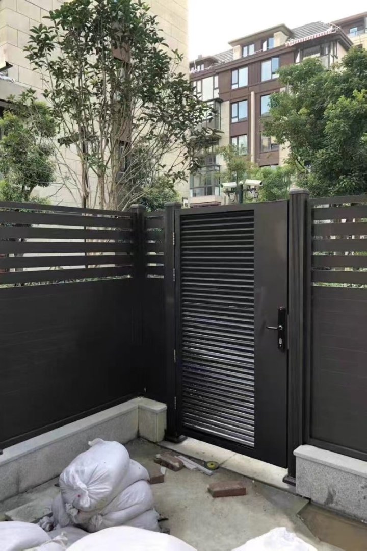 电动铝艺大门细节特写