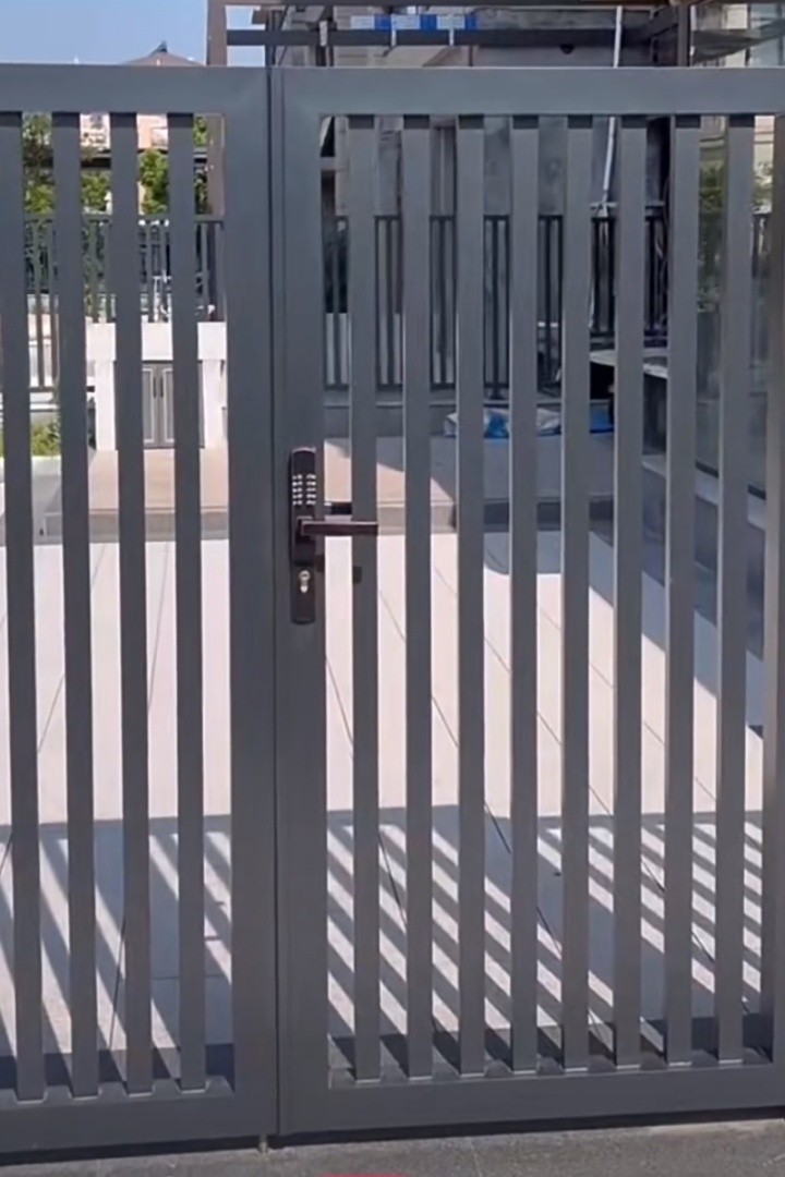 精致铝艺庭院门细节展示