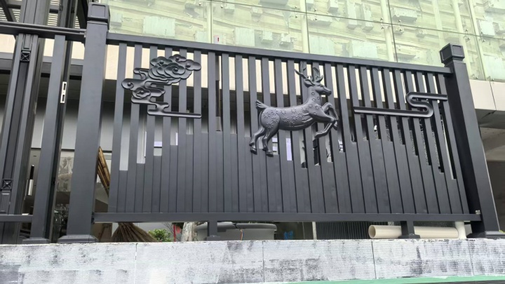 南京量坤定制铝艺护栏案例