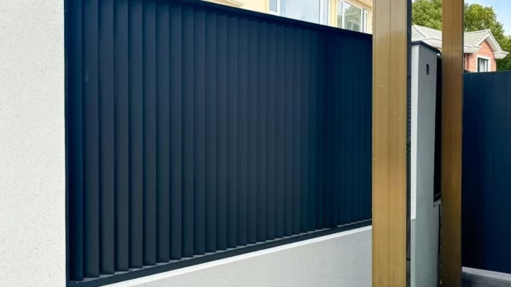 铝艺阳台护栏别墅庭院应用实景