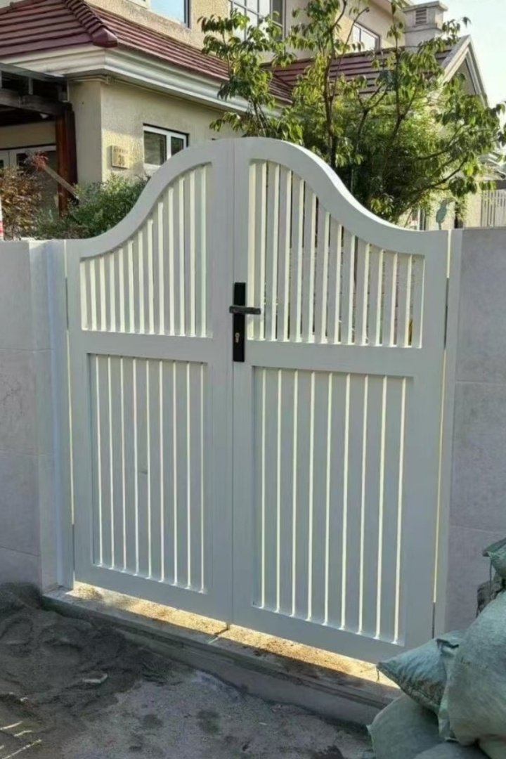 精致铝艺庭院大门展示