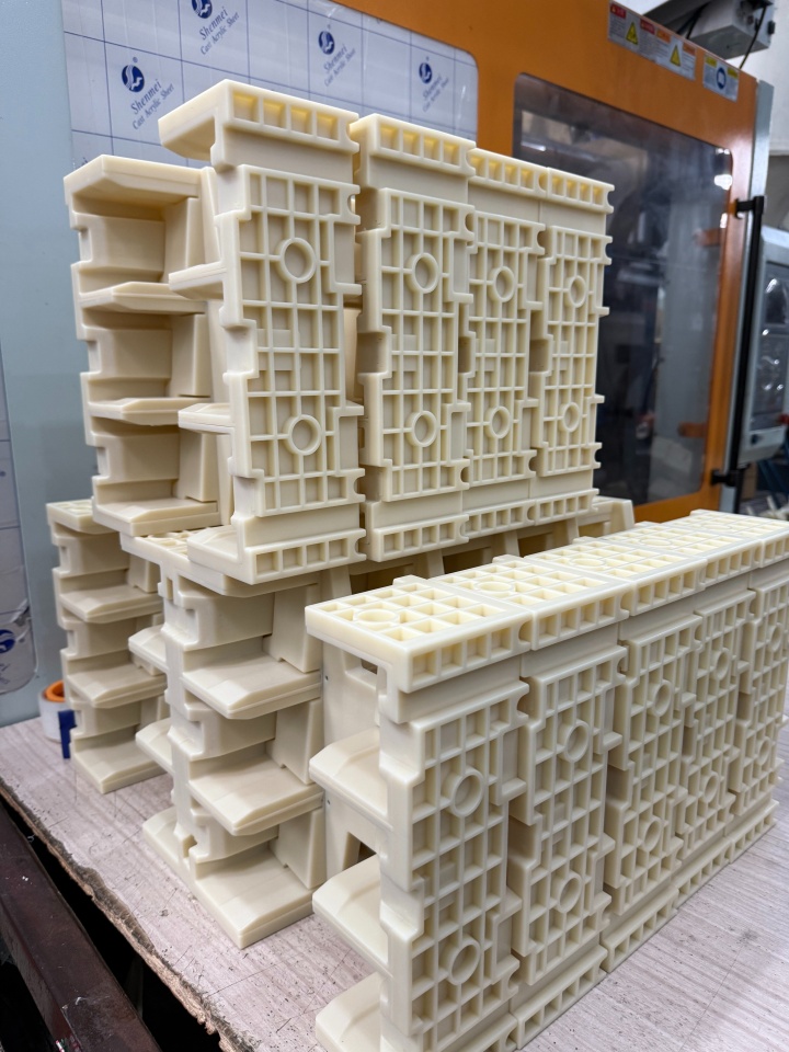 2026年三四分片底托公司选购推荐，四分片料盒/半片料盒挡块/三四分片垫板/230双半片料盒/230料盒210*105底座