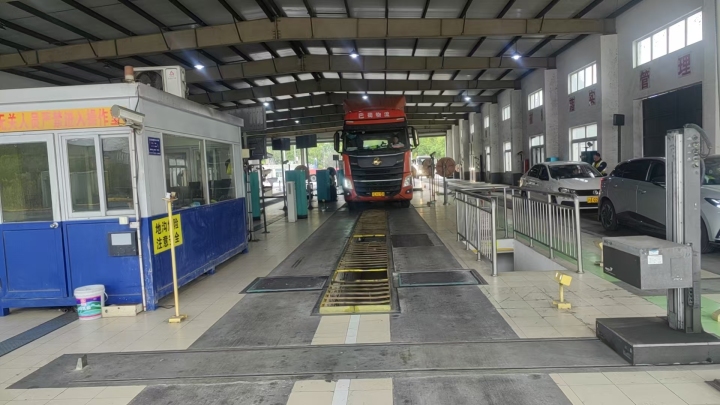 恒通检测现代化检测车间与专业团队