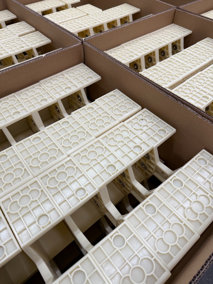 精密料盒产品展示