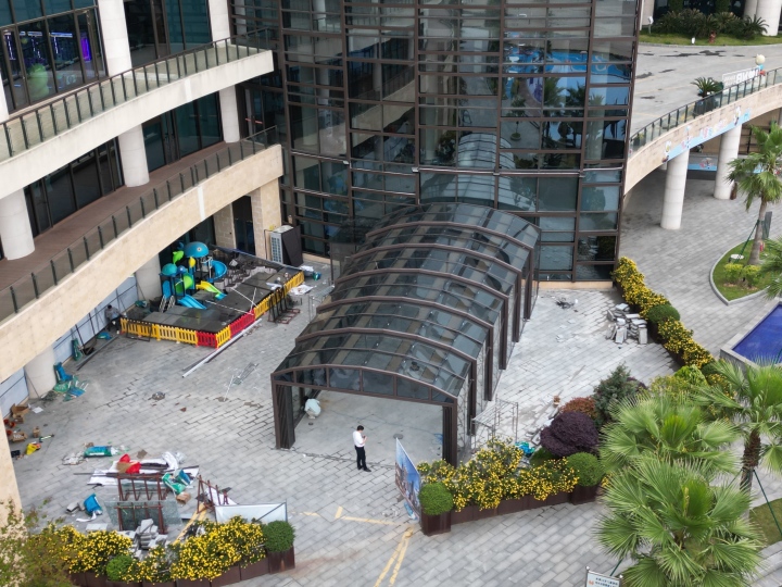 现代化酒店移动阳光房生产基地