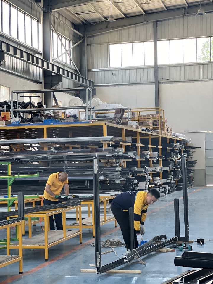 奥良斯电动伸缩阳光房实景案例二