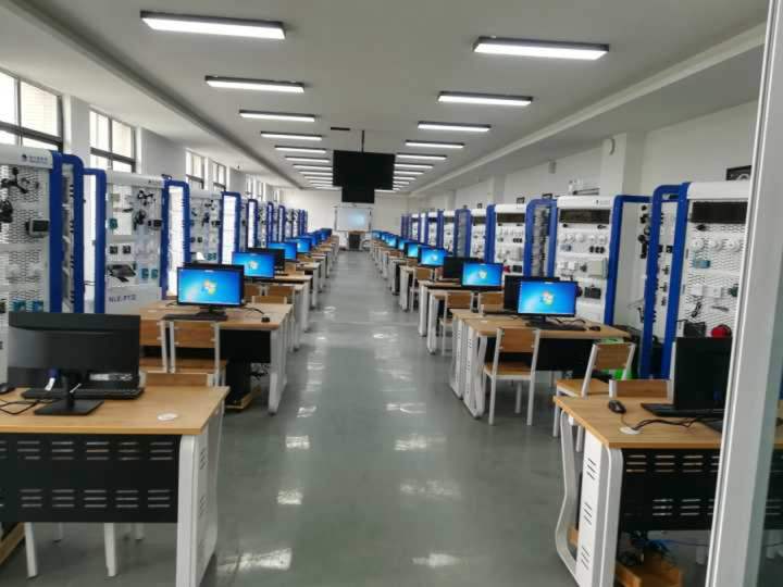 重庆工程职业技术学院校园风光