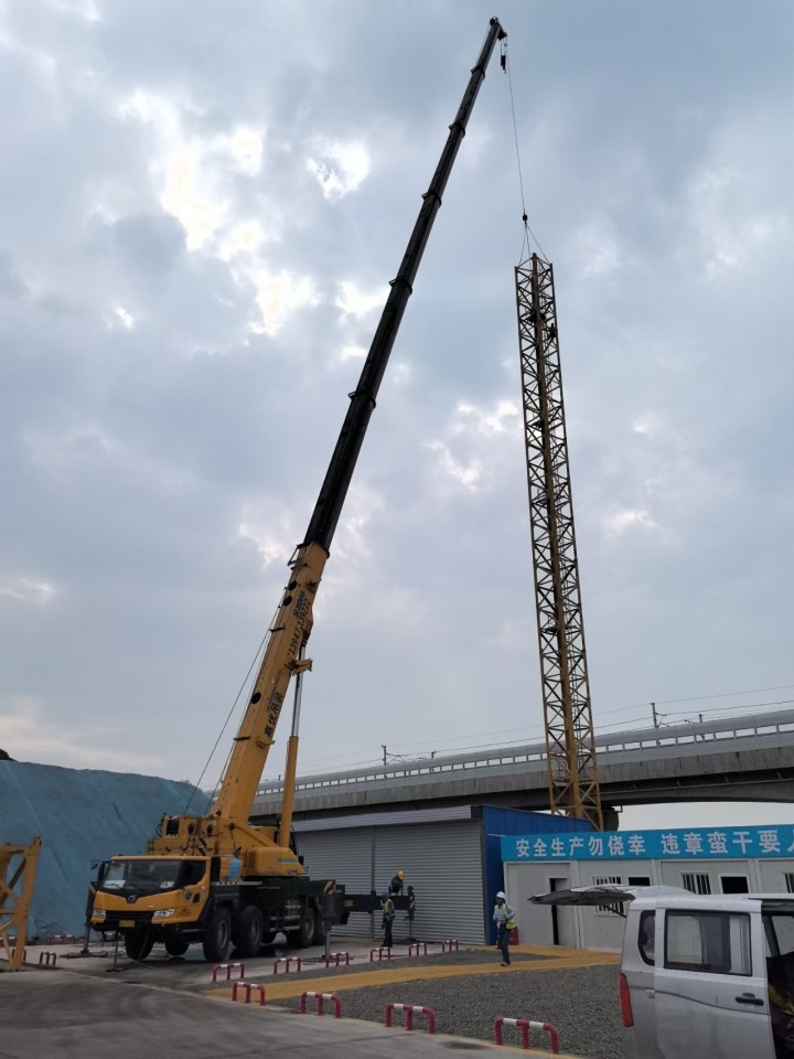 专业团队现场施工