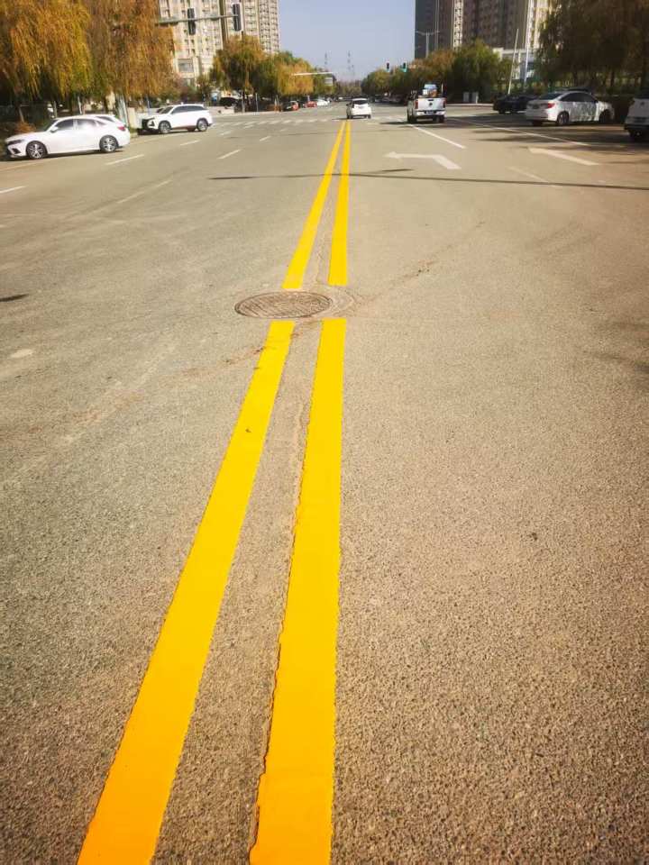 厂区内部车位与通道标线规划