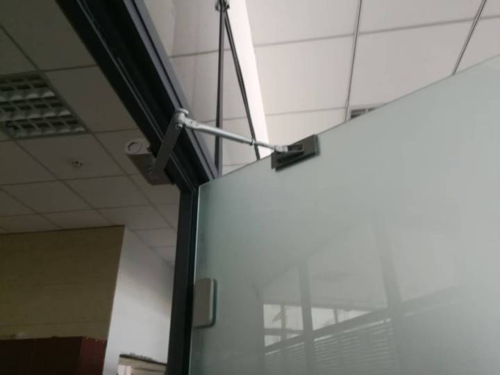 现代窗结构示意图