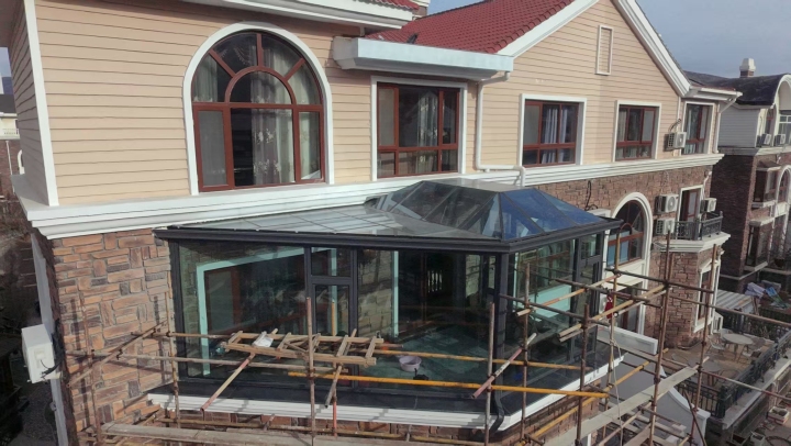 窗户胶条更换现场