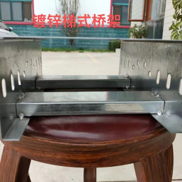 防火桥架安装效果图