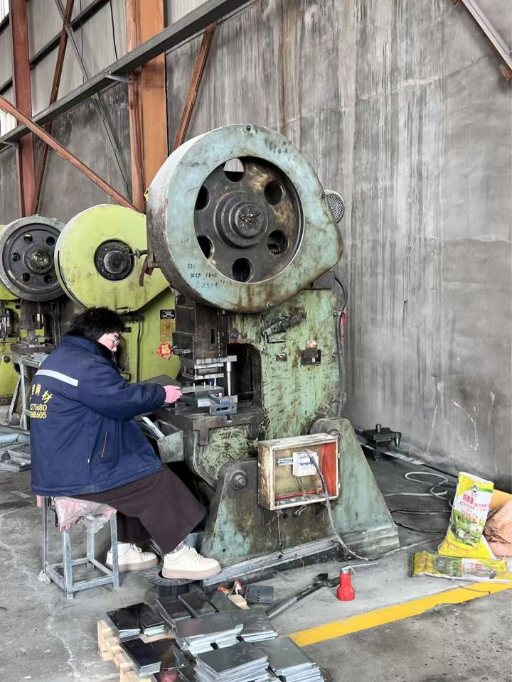 铝合金桥架产品实拍