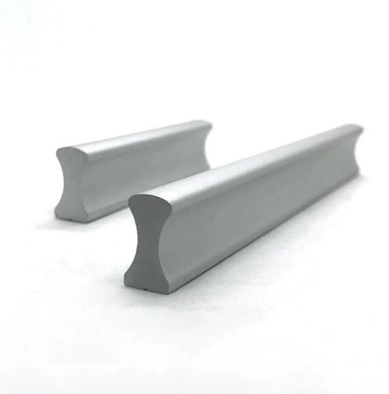 2026年铝合金小拉手公司推荐top榜单，家具五金