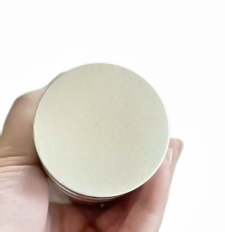 镀银产线工作实景