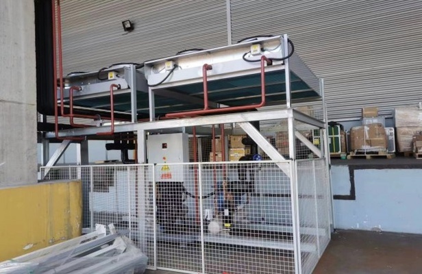 现代化恒温冷库外观