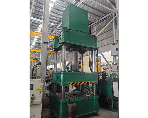 专业油冷机检测车间