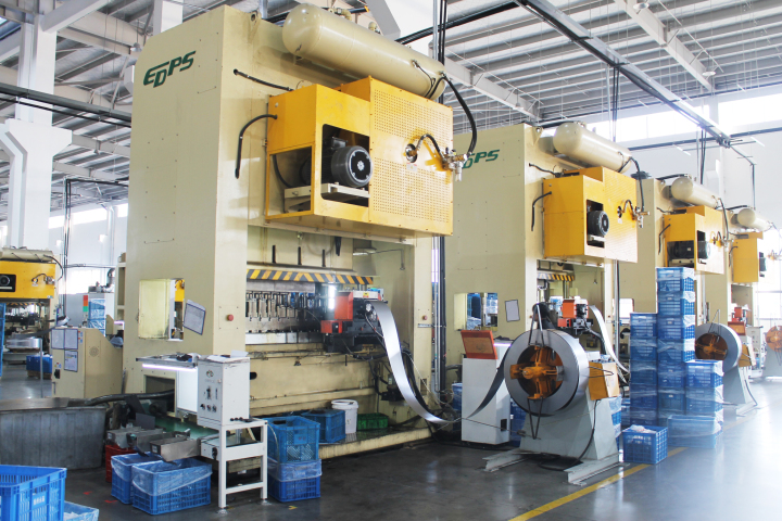 多样化冲压零部件展示