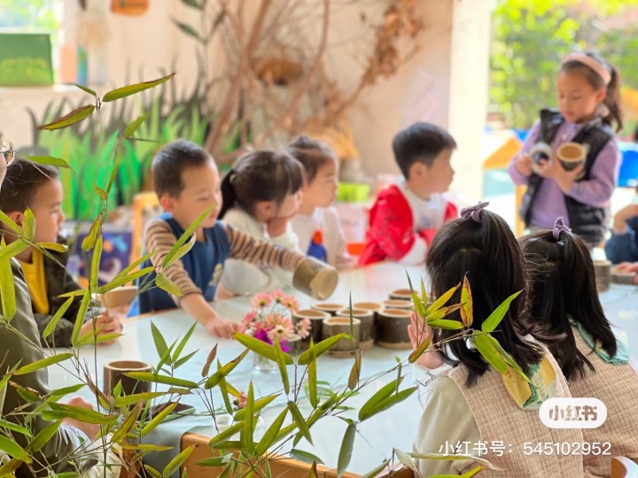 室内主题馆活动场景