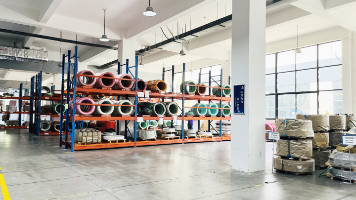 精密五金零部件展示