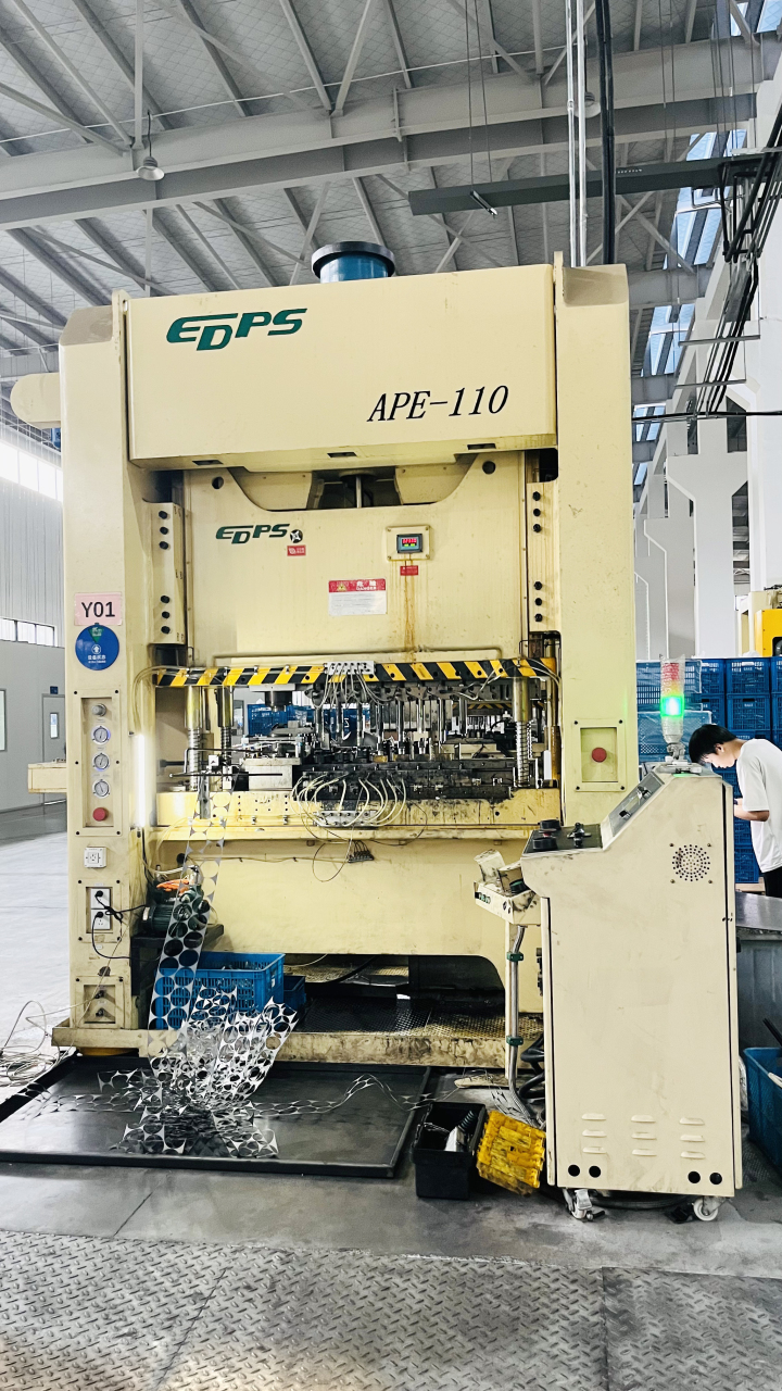 高速冲压生产线