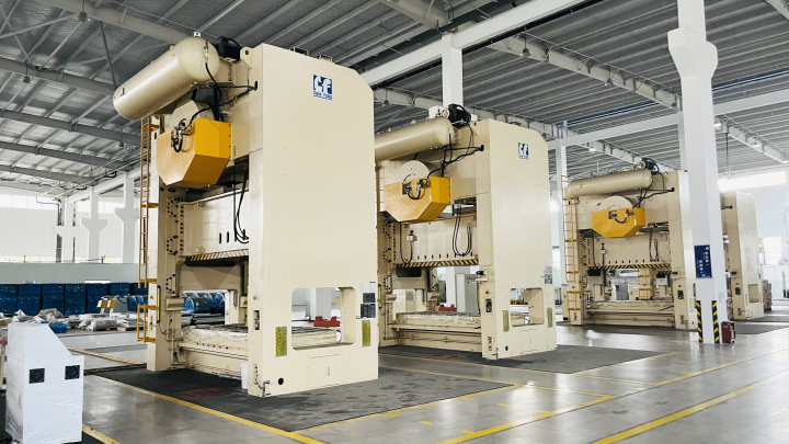 高速冲压生产线