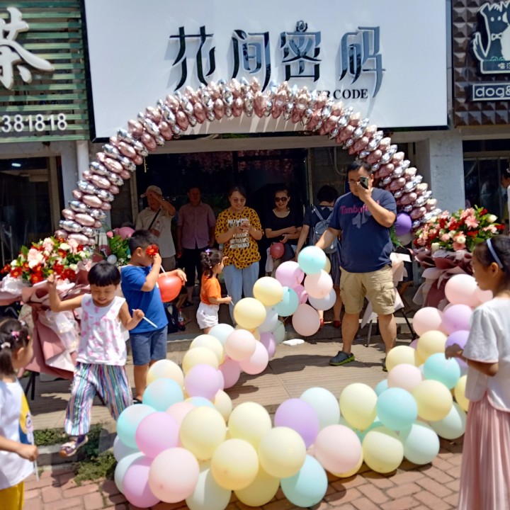 花艺师现场指导