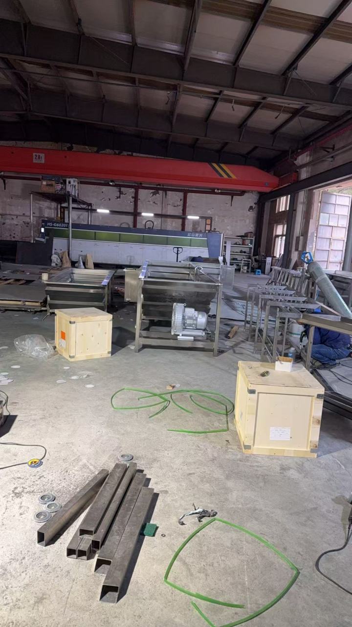 专业的旋转滚筒输送机厂