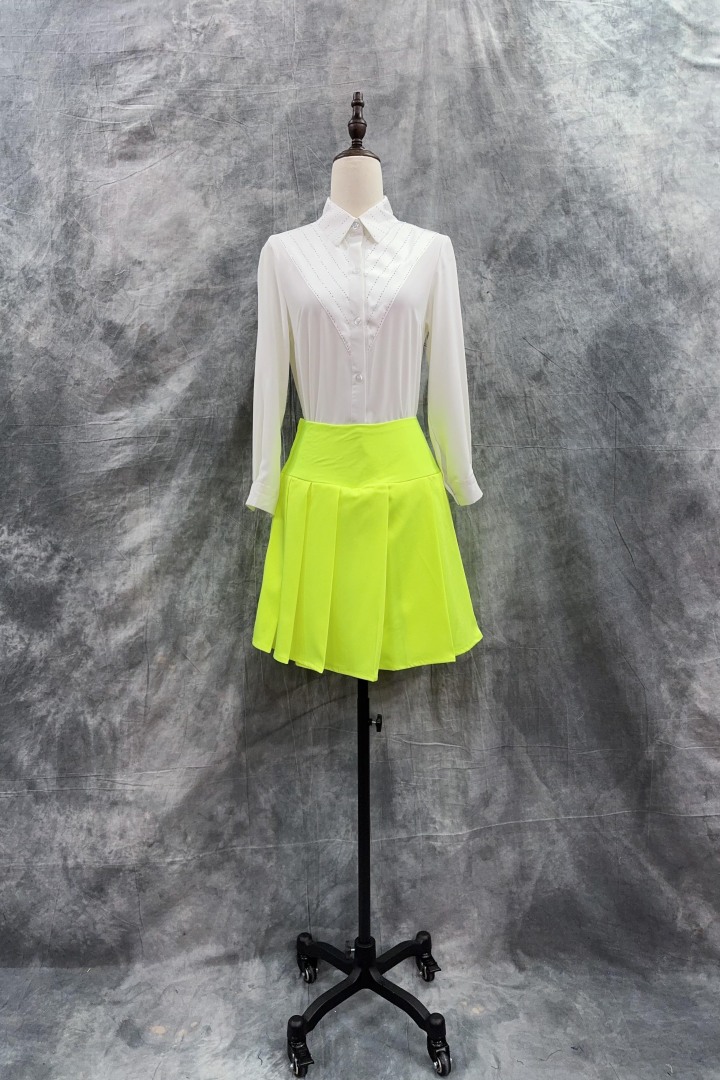 民族特色合唱服装展示