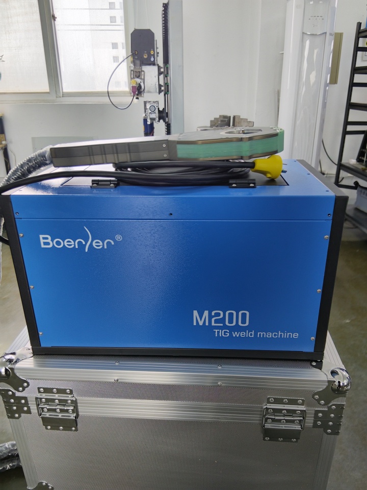 专注于管道焊接的自动化焊机设备