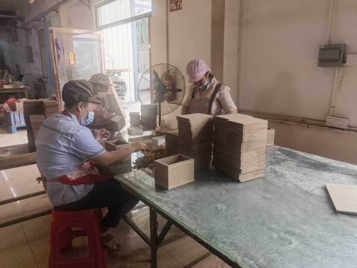 木制收纳盒生产细节